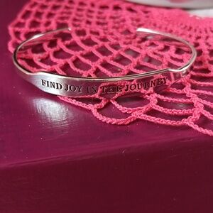 Origami Owl Cuff Bracelet Silvertone Fashion Bracelet Find Joy in the Journey